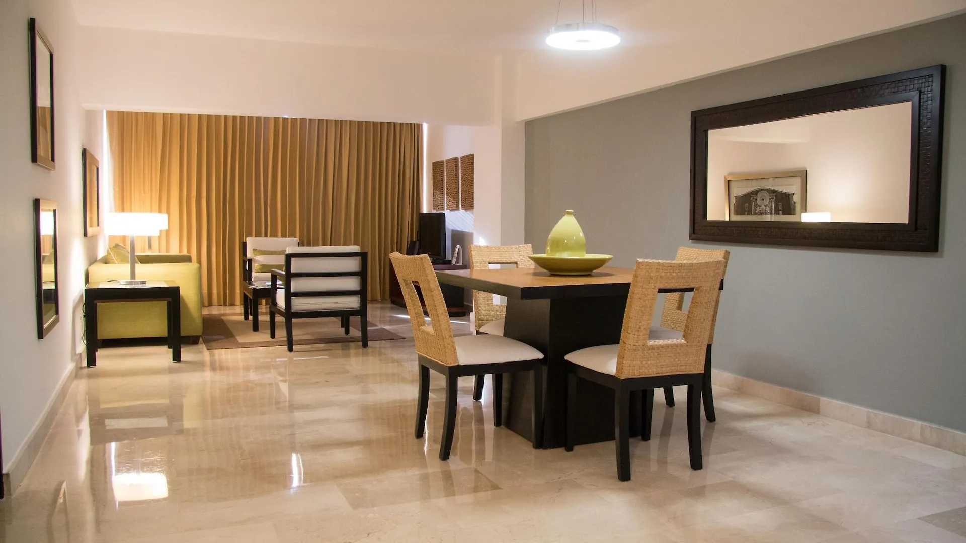 Radisson Hotel Santo Domingo