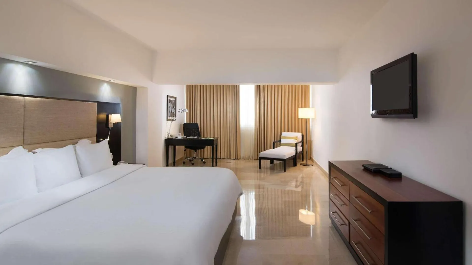 Radisson Hotel Santo Domingo 4*,